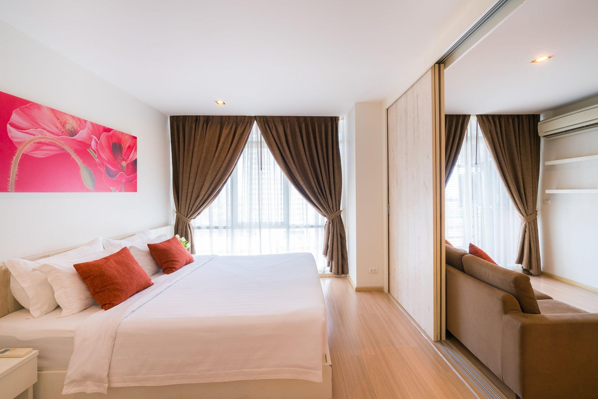 Brighton Hotel Bangkok Buitenkant foto