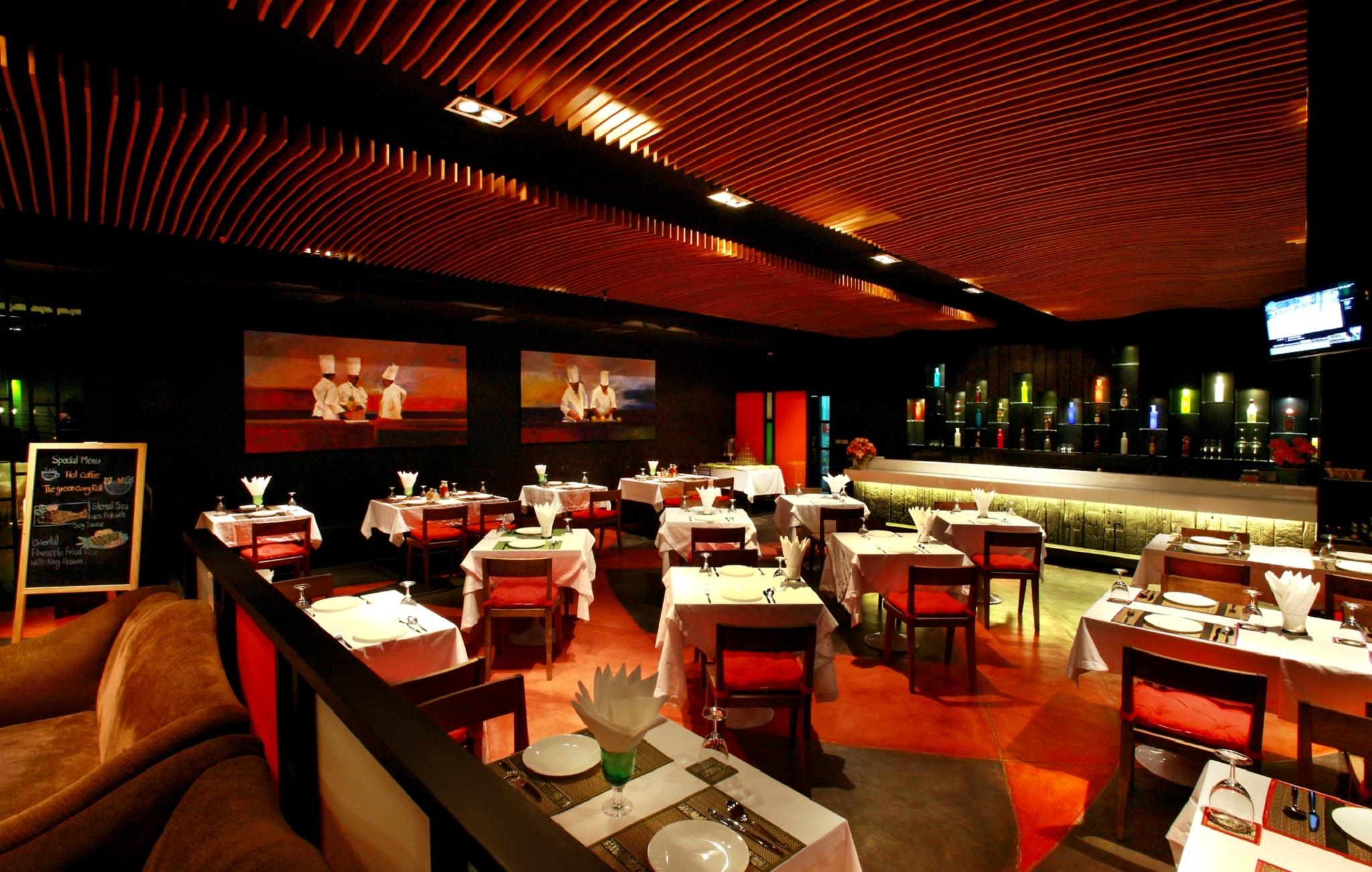 Brighton Hotel Bangkok Buitenkant foto