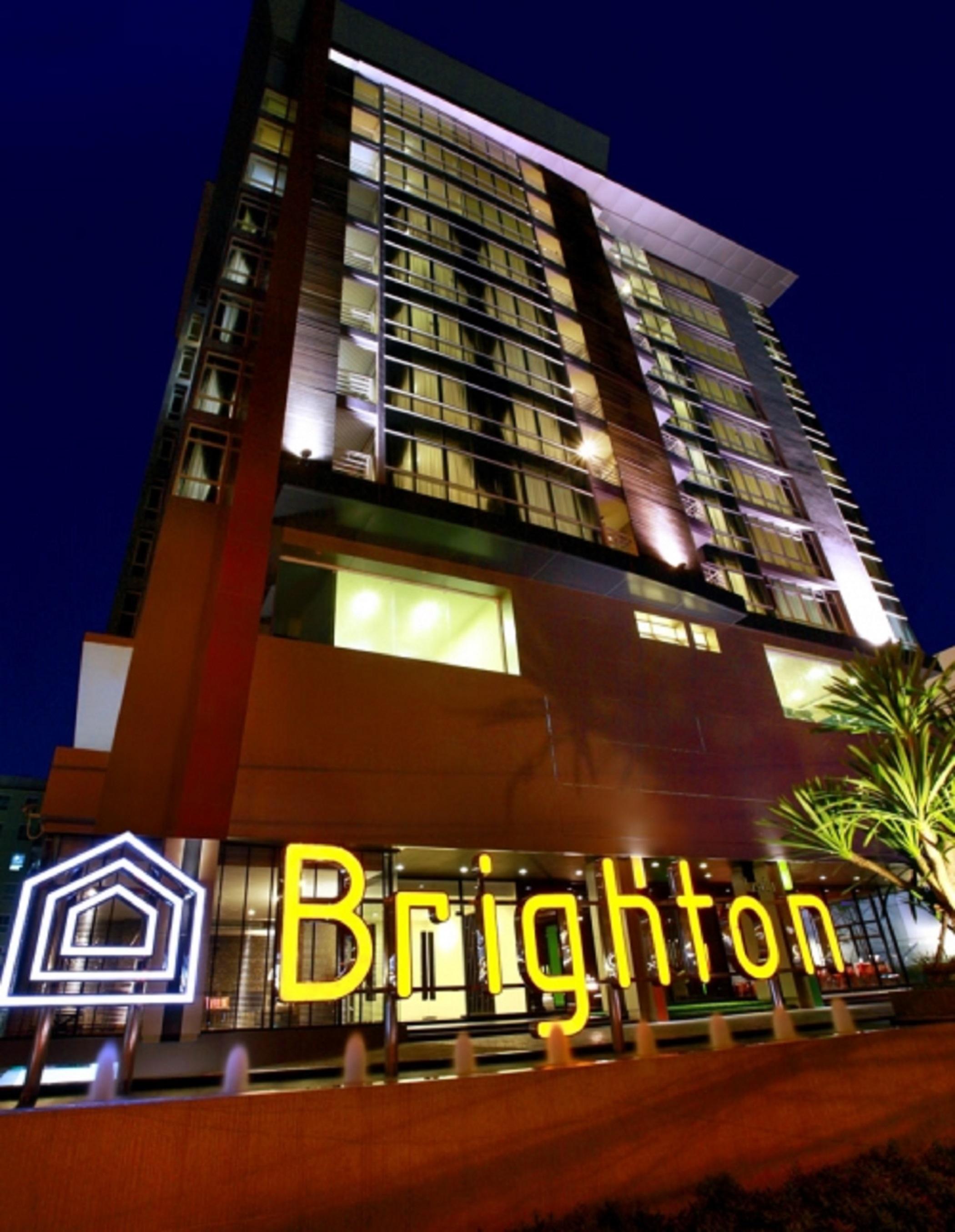 Brighton Hotel Bangkok Buitenkant foto